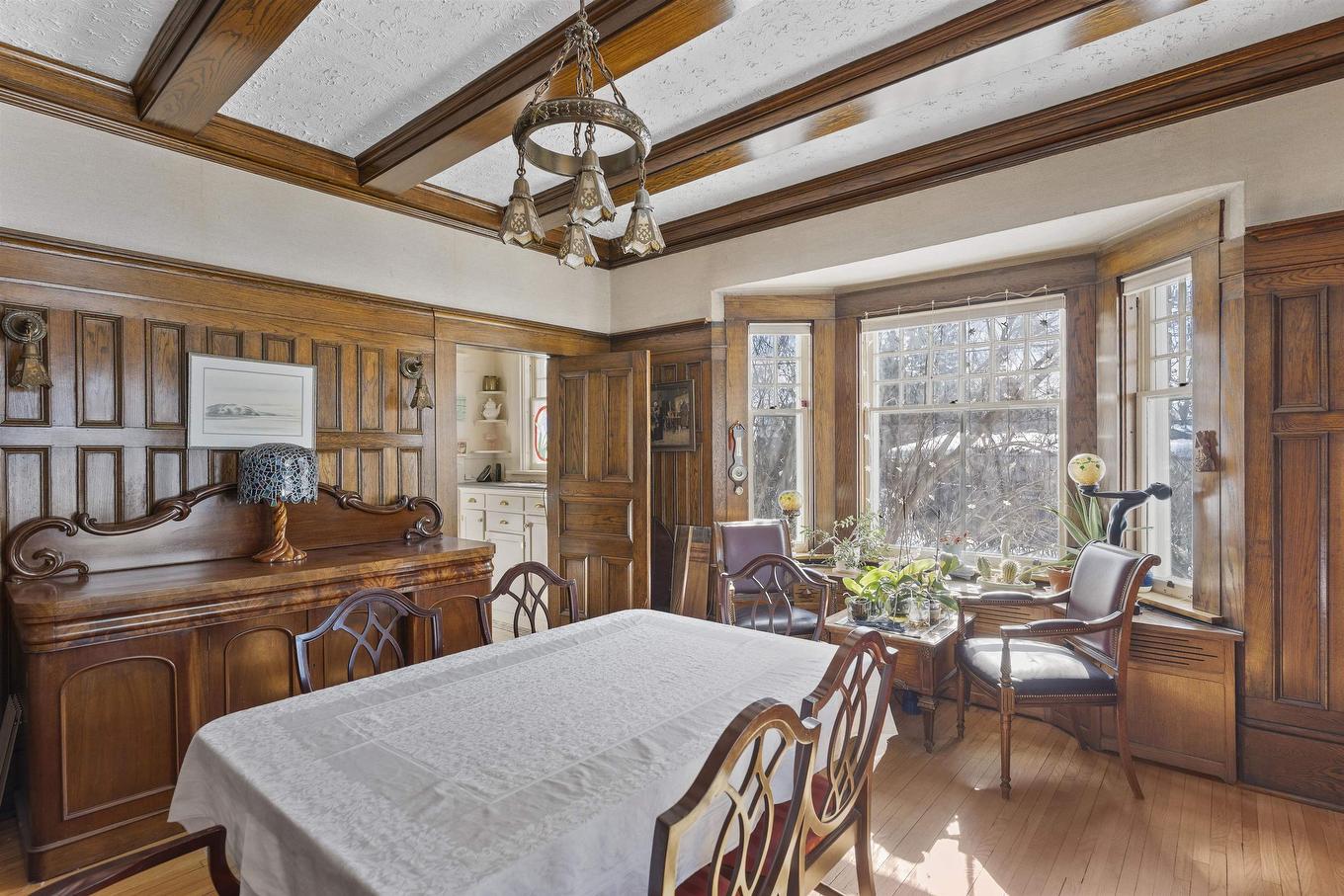 43 Summit Avenue, Thunder Bay, ON - Indoor Photo Showing Dining Room