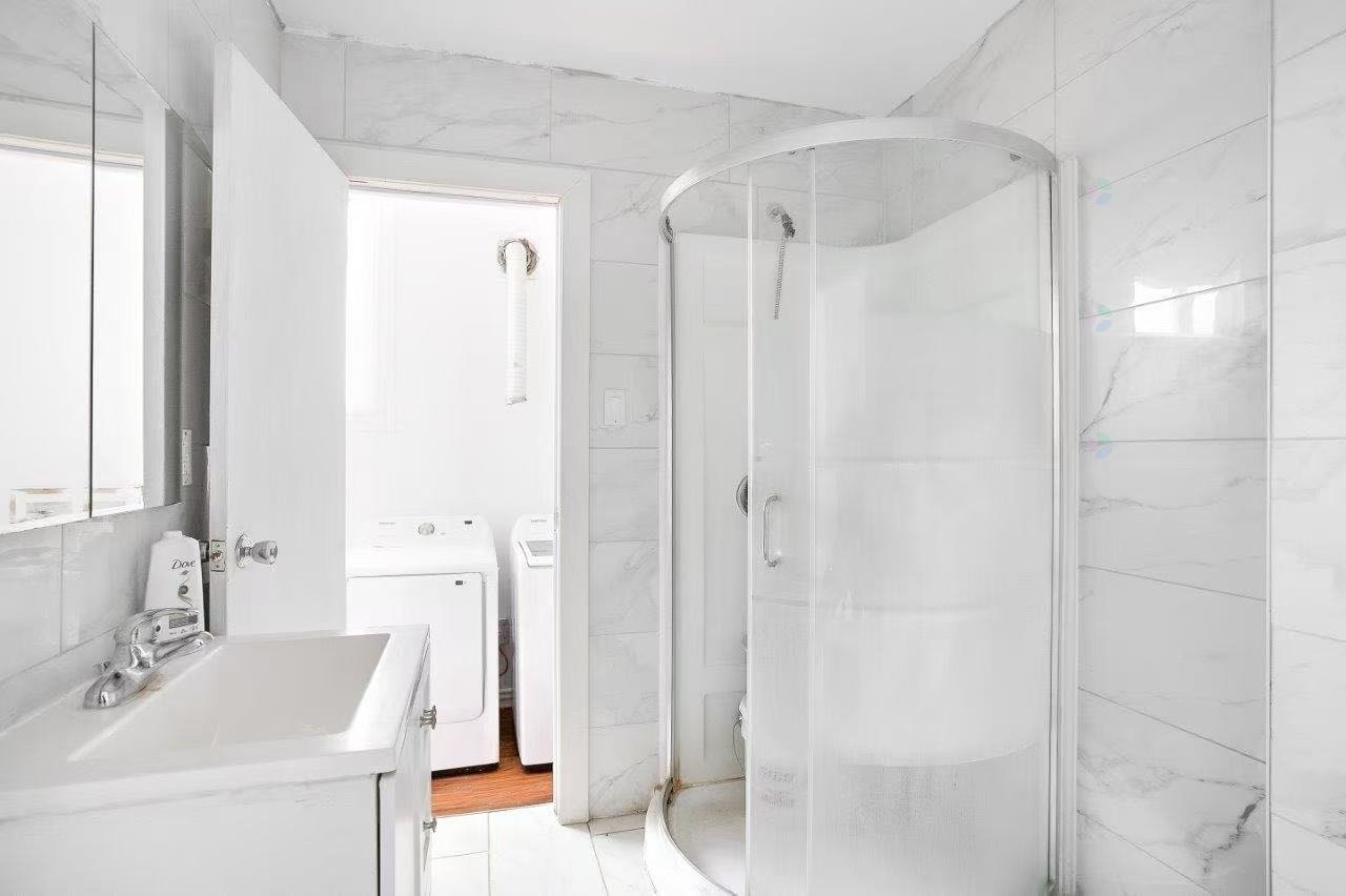 Bathroom - 16A Rue St-André, Saint-Rémi, QC - Indoor Photo Showing Bathroom