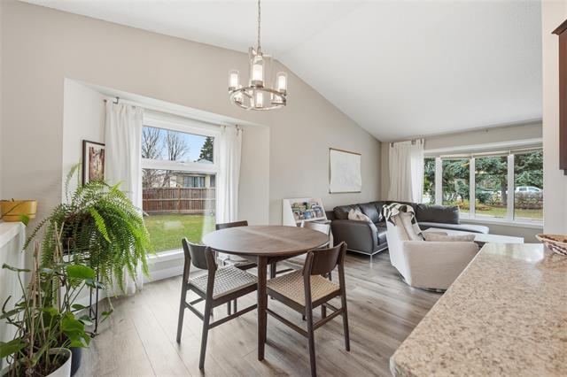 12 Glenthorne Cr, Winnipeg, MB