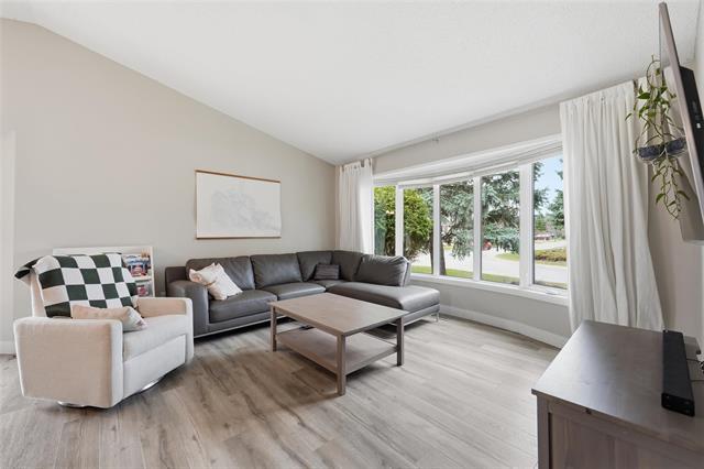 12 Glenthorne Cr, Winnipeg, MB
