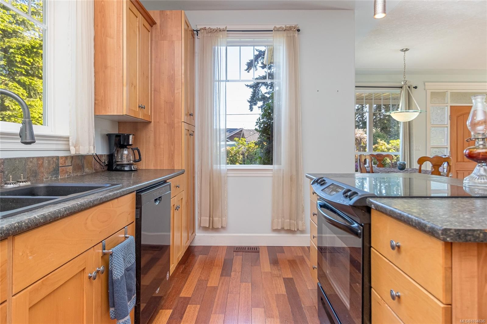 3930 Bovanis Rd, Bowser, BC