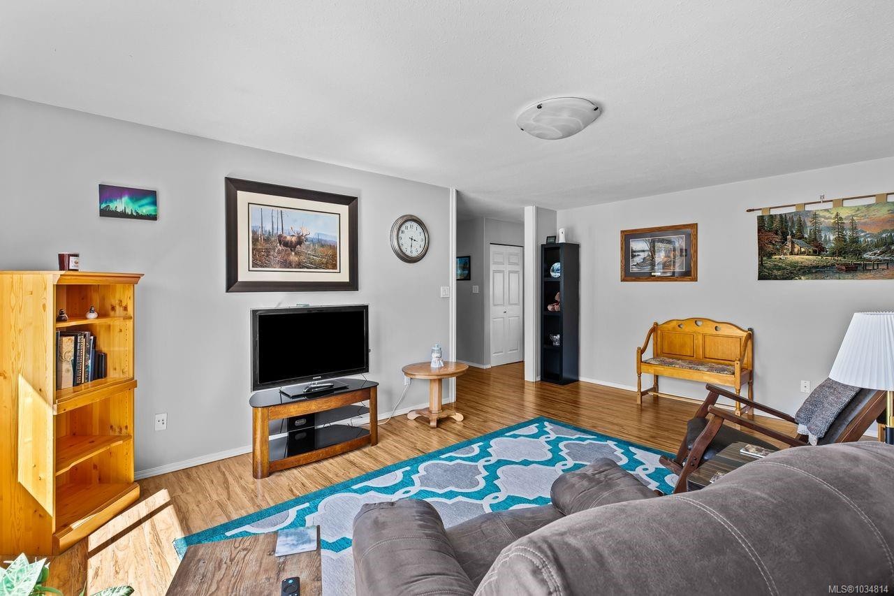 1076 Springbok Rd, Campbell River, BC