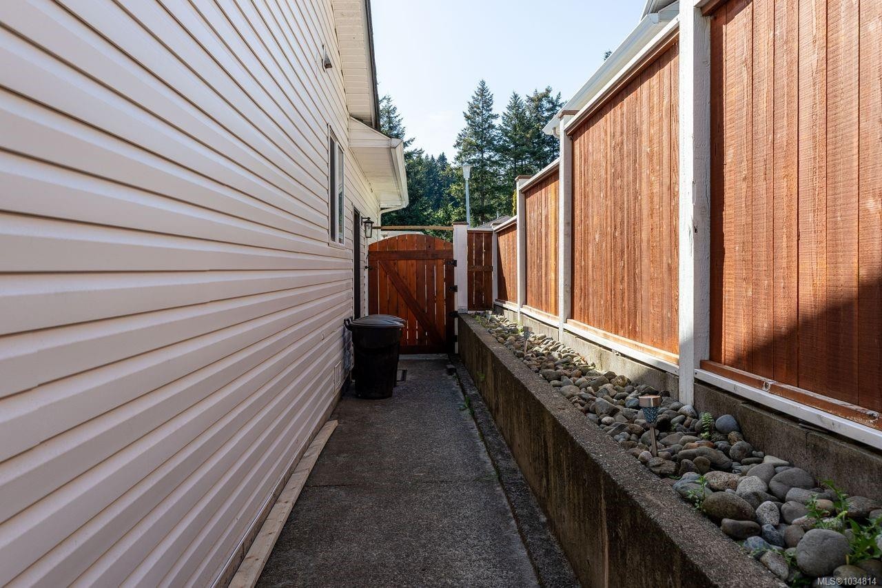 1076 Springbok Rd, Campbell River, BC
