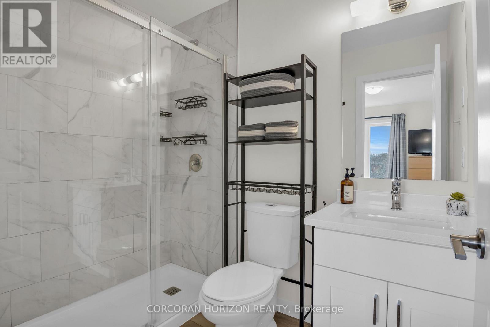 56 - 405 Myers Road, Cambridge, ON - Indoor Photo Showing Bathroom