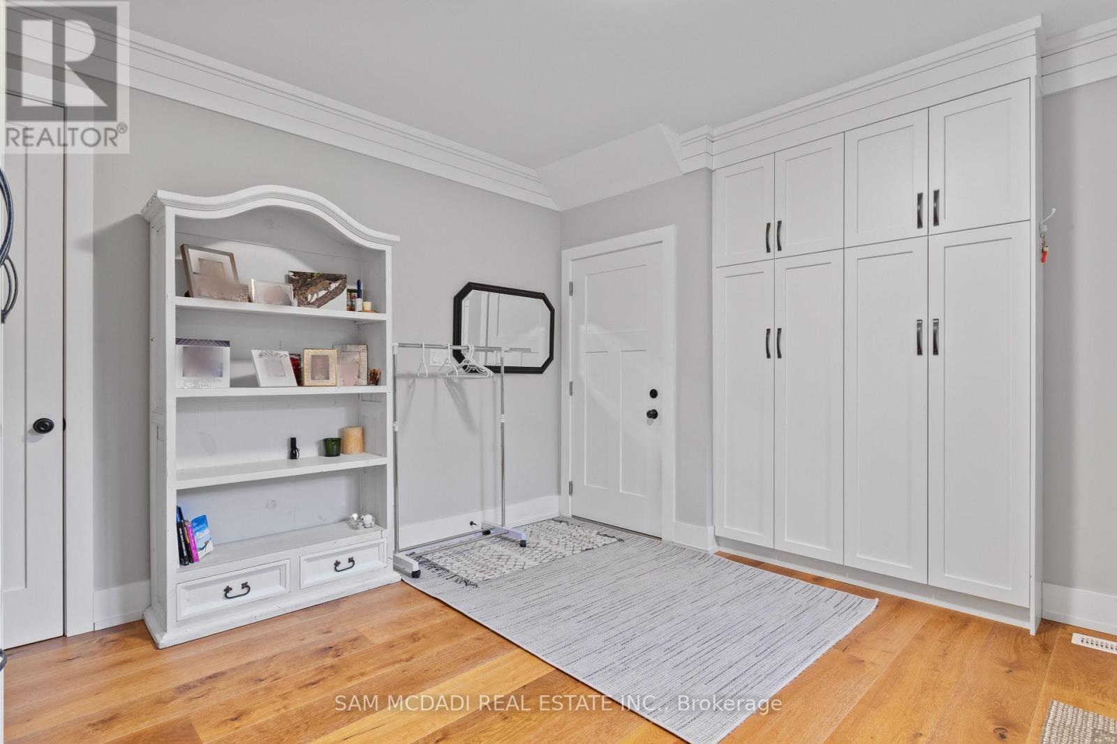 3047 Grenville Drive, Mississauga, ON - Indoor Photo Showing Other Room