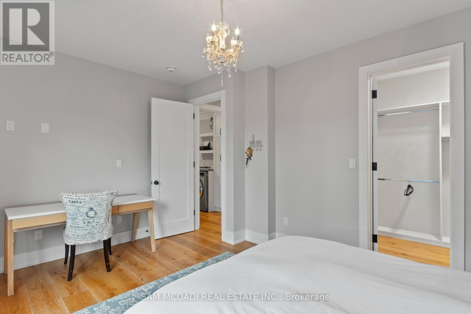 3047 Grenville Drive, Mississauga, ON - Indoor Photo Showing Bedroom
