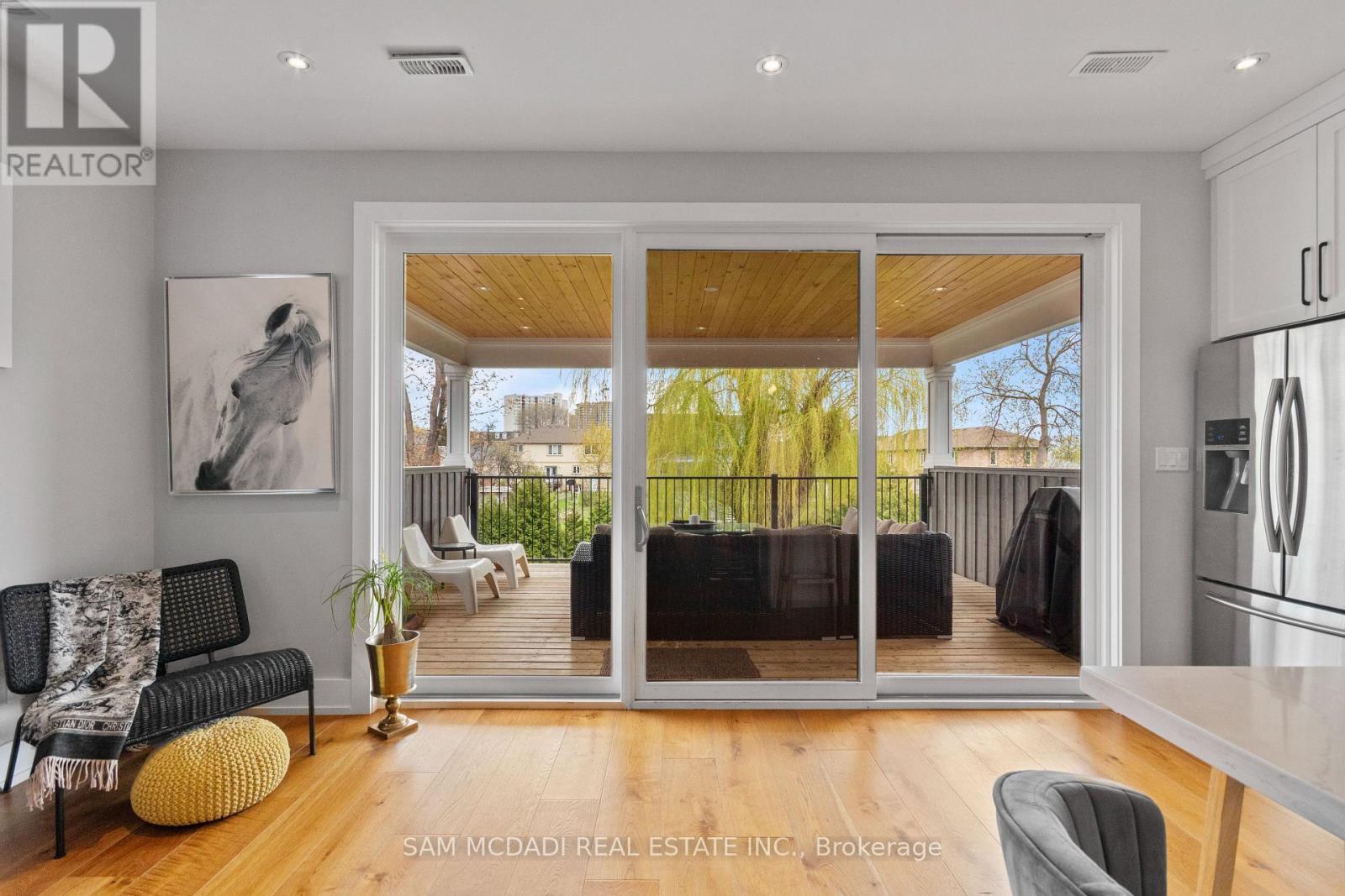 3047 Grenville Drive, Mississauga, ON - Indoor