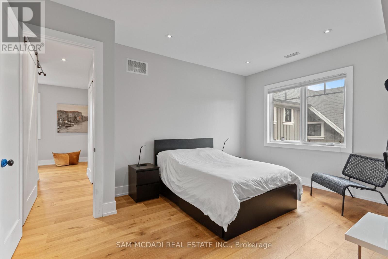 3047 Grenville Drive, Mississauga, ON - Indoor Photo Showing Bedroom