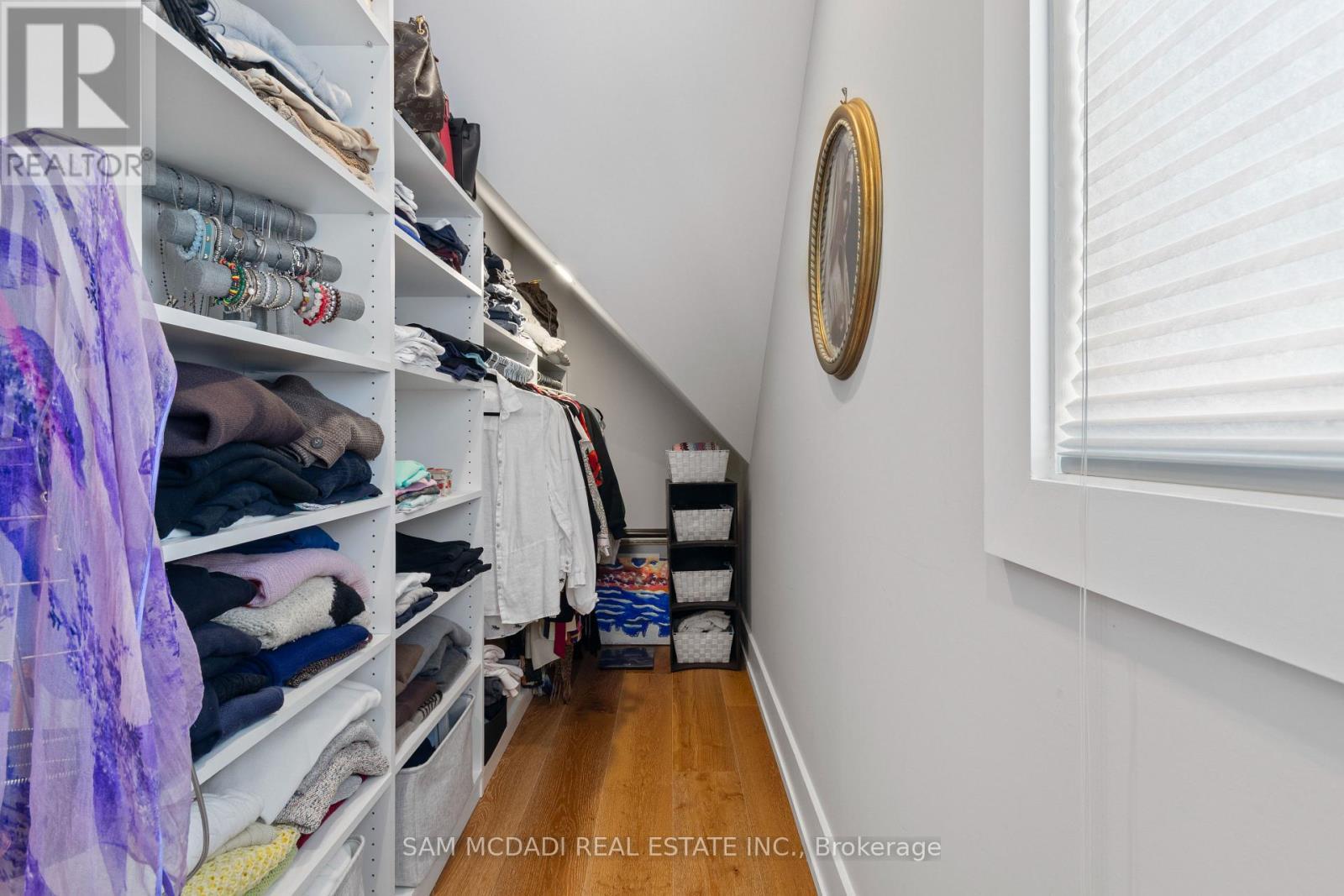 3047 Grenville Drive, Mississauga, ON - Indoor With Storage