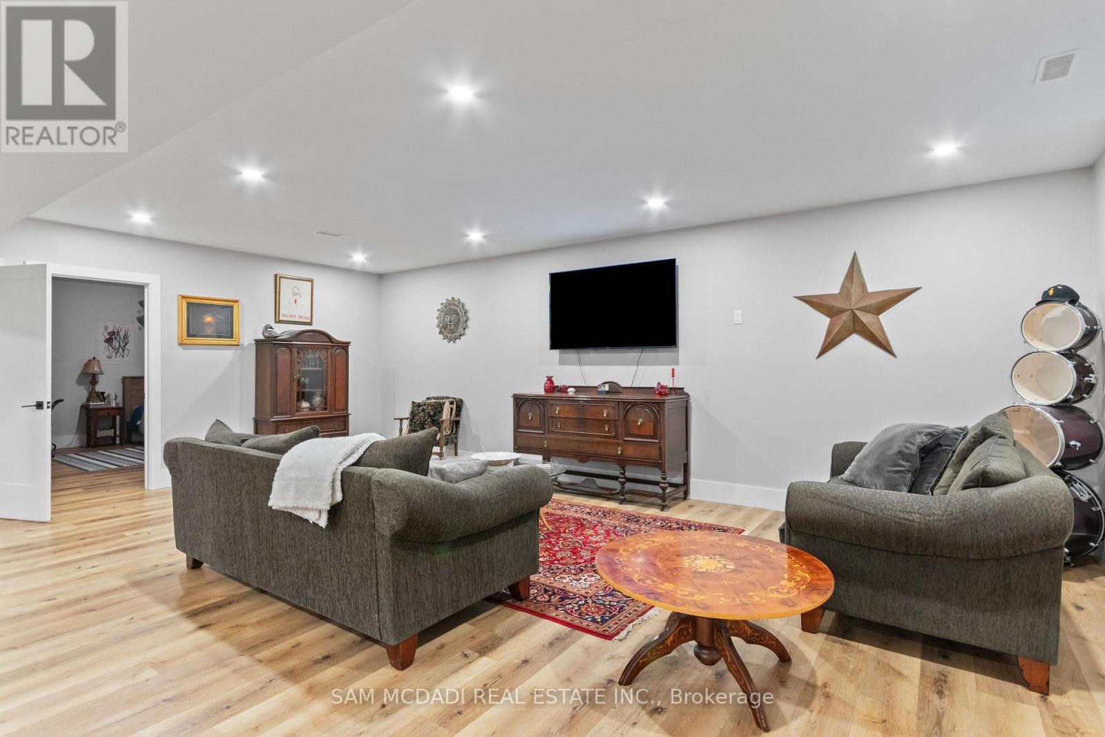 3047 Grenville Drive, Mississauga, ON - Indoor Photo Showing Basement
