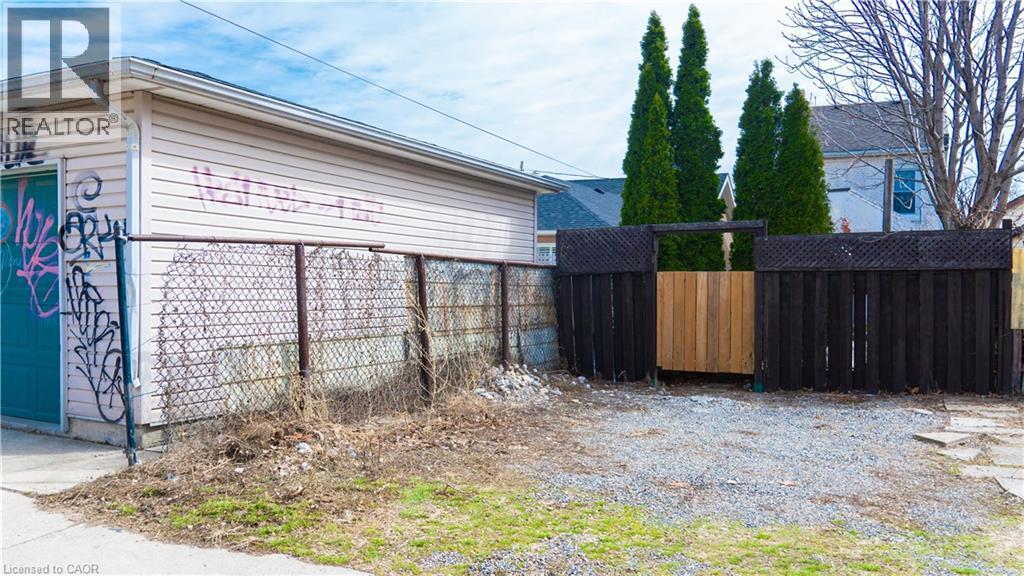 51 Tisdale Street N, Hamilton, ON - Outdoor