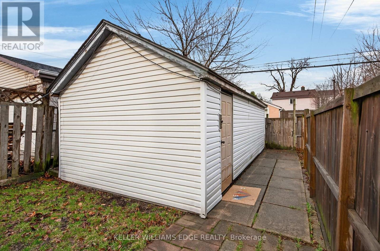 209 Glendale Avenue N, Hamilton, ON - Outdoor