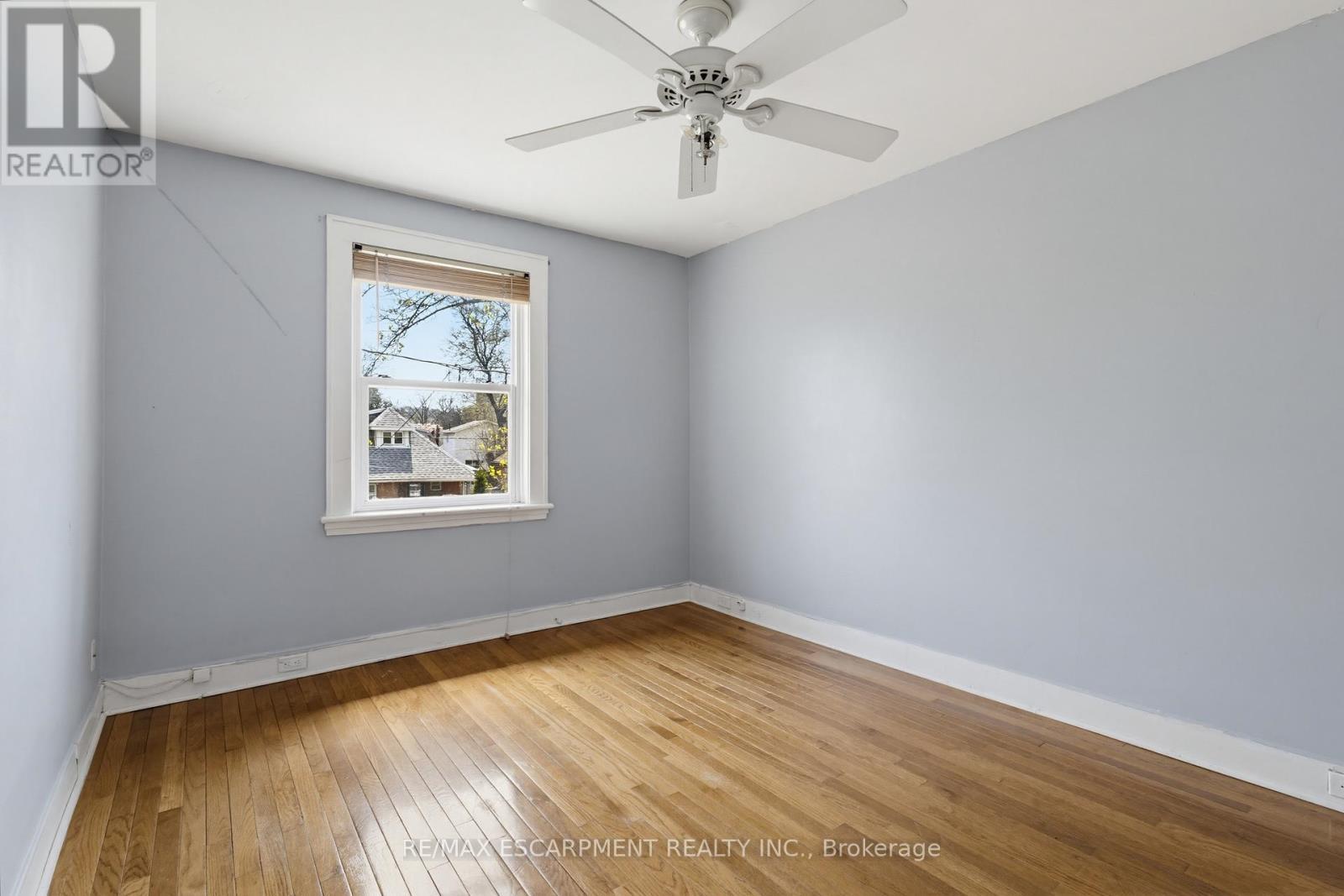 84 South Oval, Hamilton, ON - Indoor Photo Showing Other Room