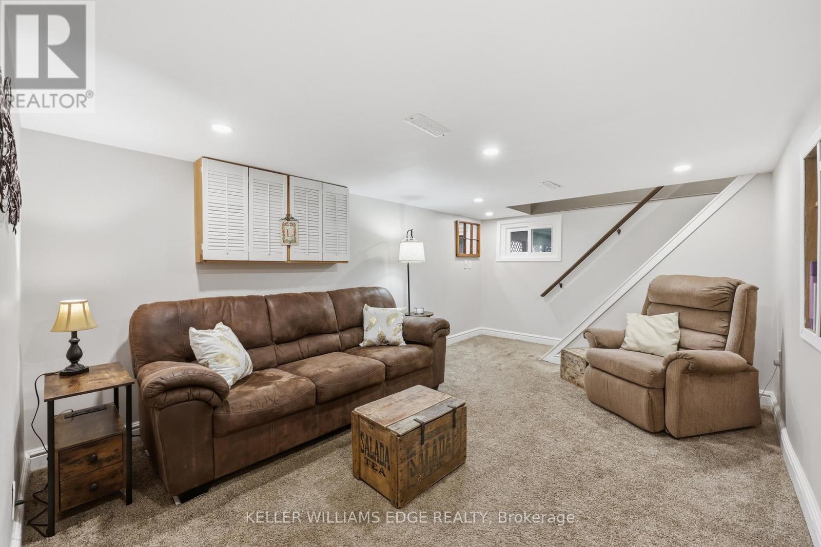74 Graham Avenue S, Hamilton, ON - Indoor