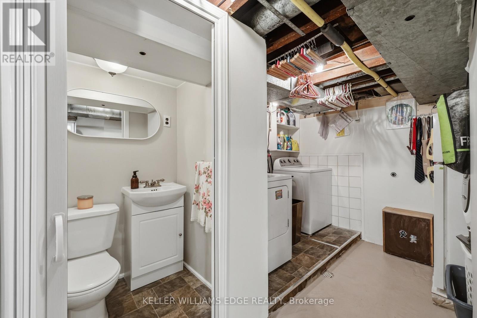 74 Graham Avenue S, Hamilton, ON - Indoor Photo Showing Other Room