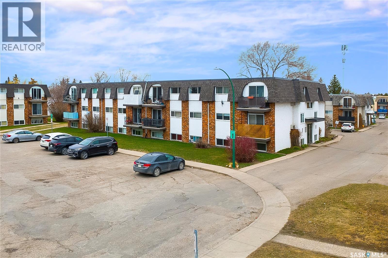 17 3625 Chaben Place, Saskatoon, SK - Outdoor
