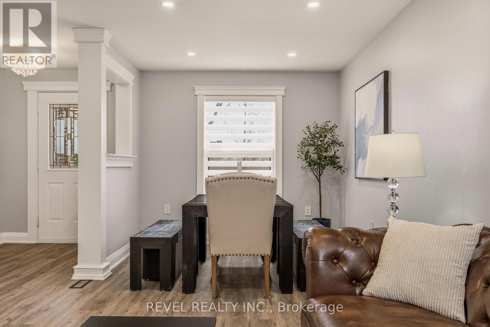 14 Mars Avenue, Hamilton, ON - Indoor