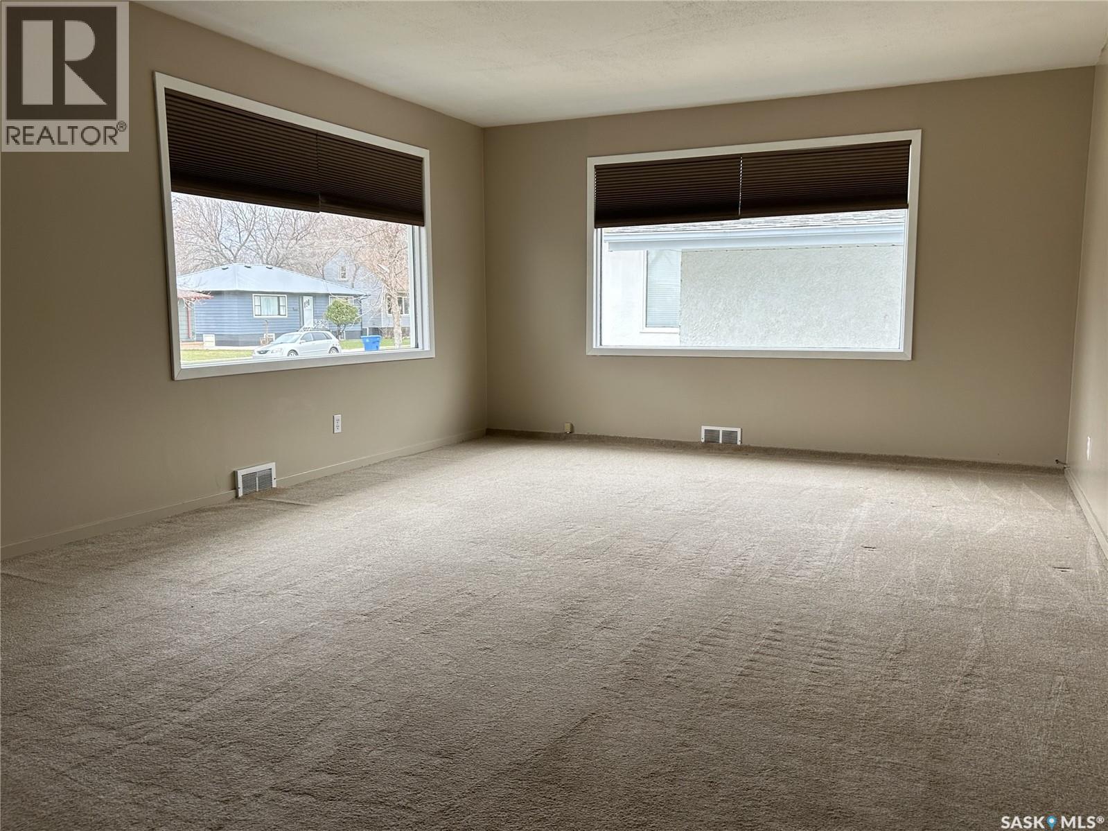 1809 2Nd Street, Estevan, SK - Indoor Photo Showing Other Room