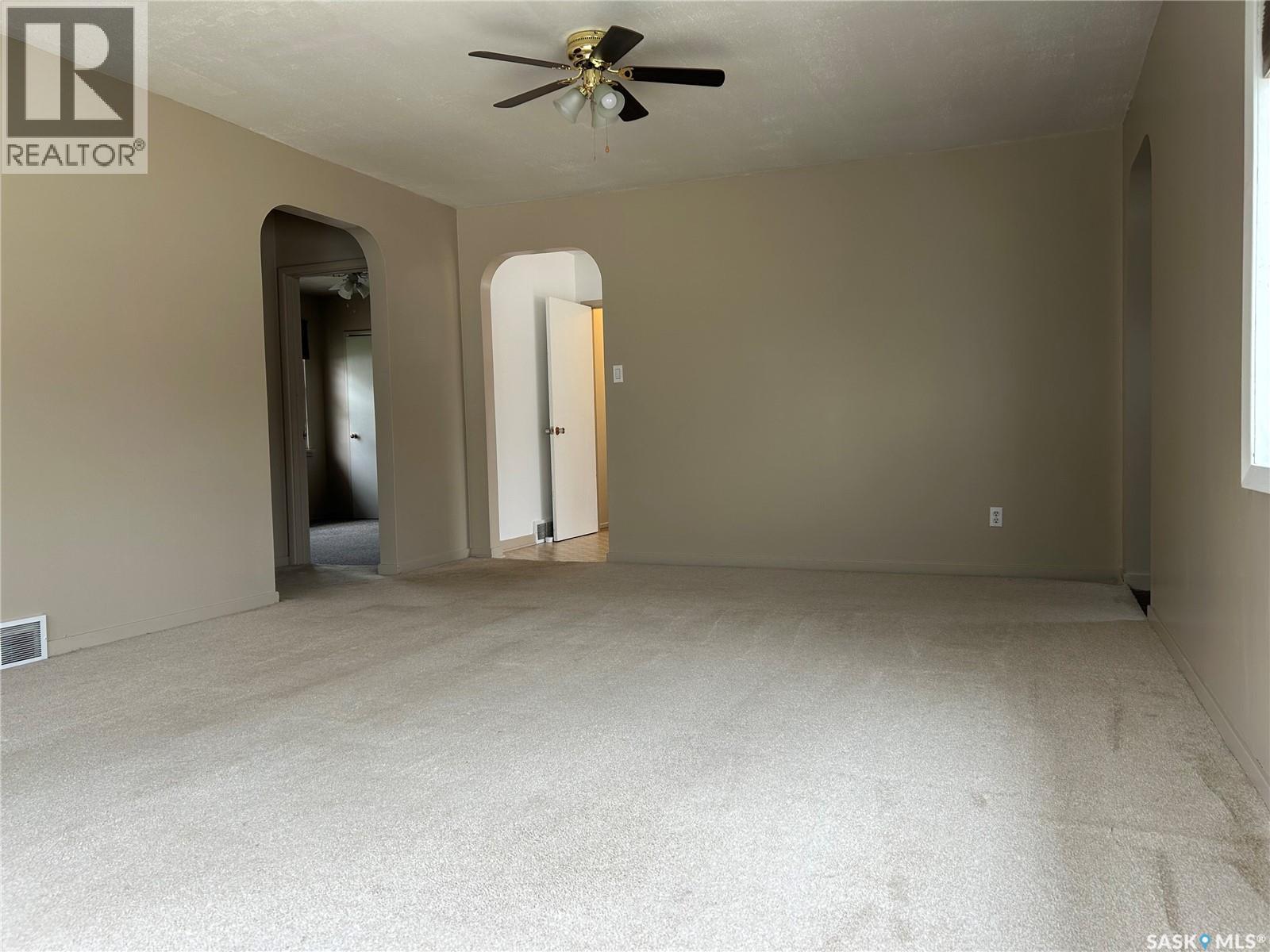 1809 2Nd Street, Estevan, SK - Indoor Photo Showing Other Room