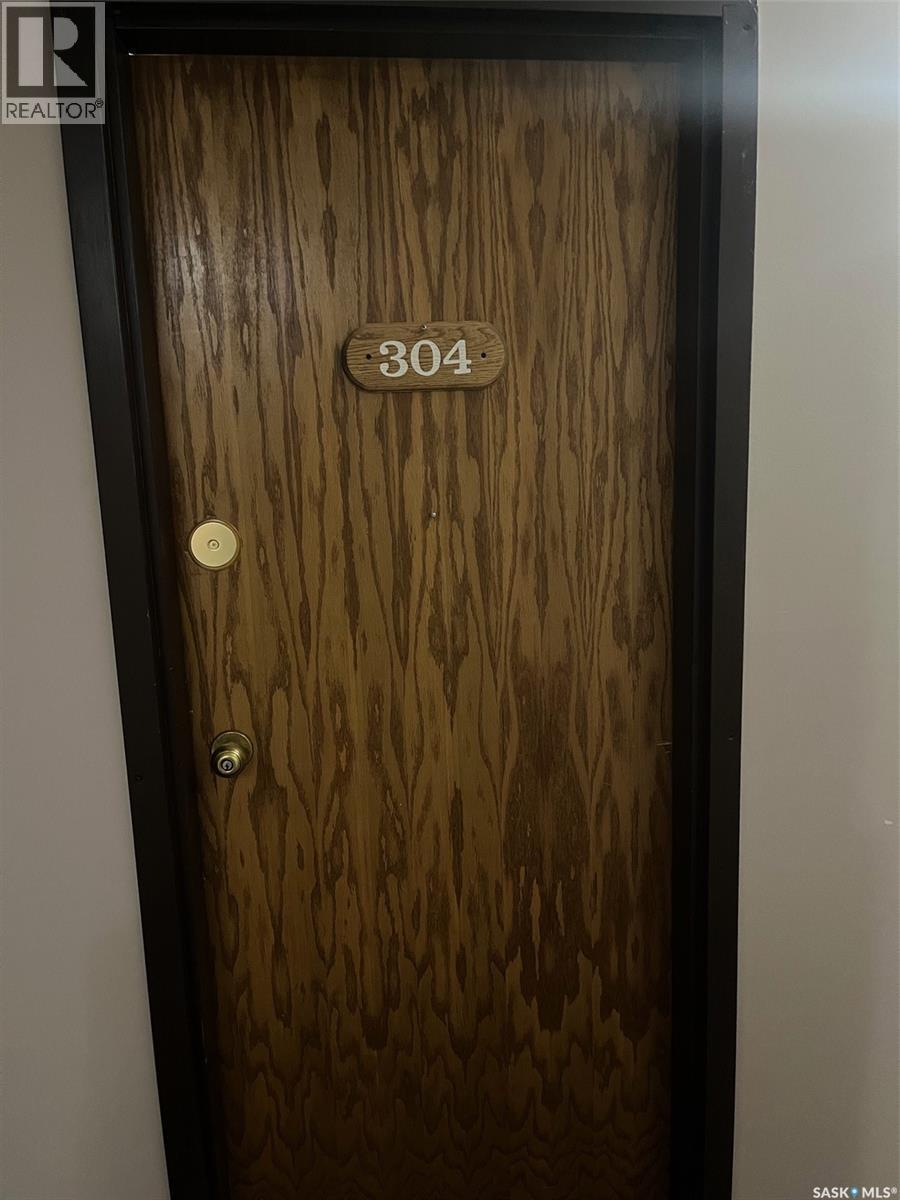 304 408 Heritage Drive, Estevan, SK - Indoor Photo Showing Other Room