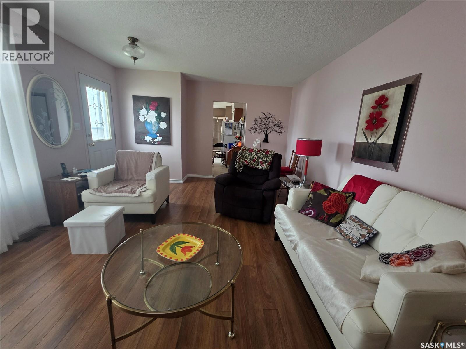 1841 Gibbs Road, Estevan, SK - Indoor Photo Showing Living Room