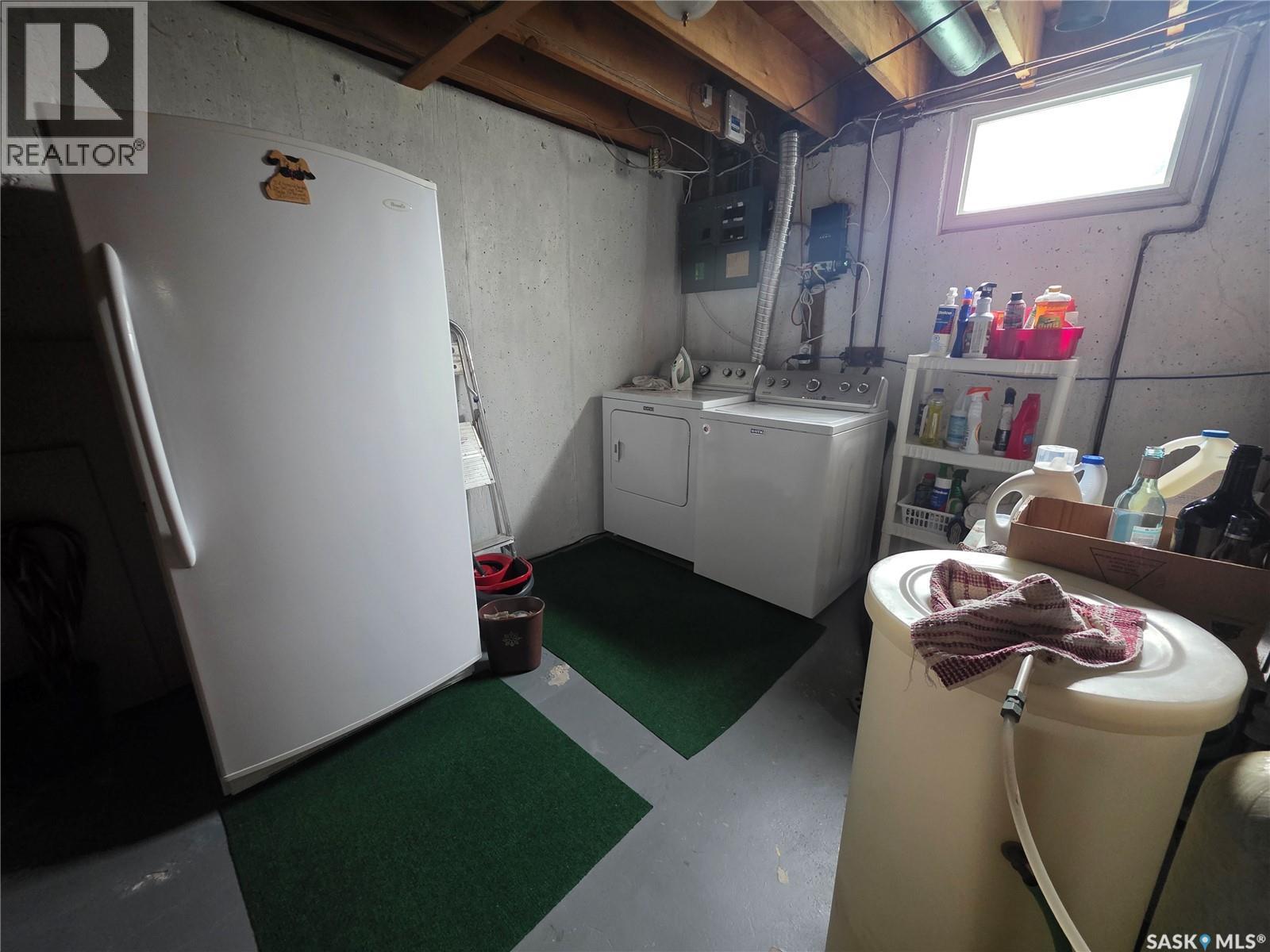 1841 Gibbs Road, Estevan, SK - Indoor