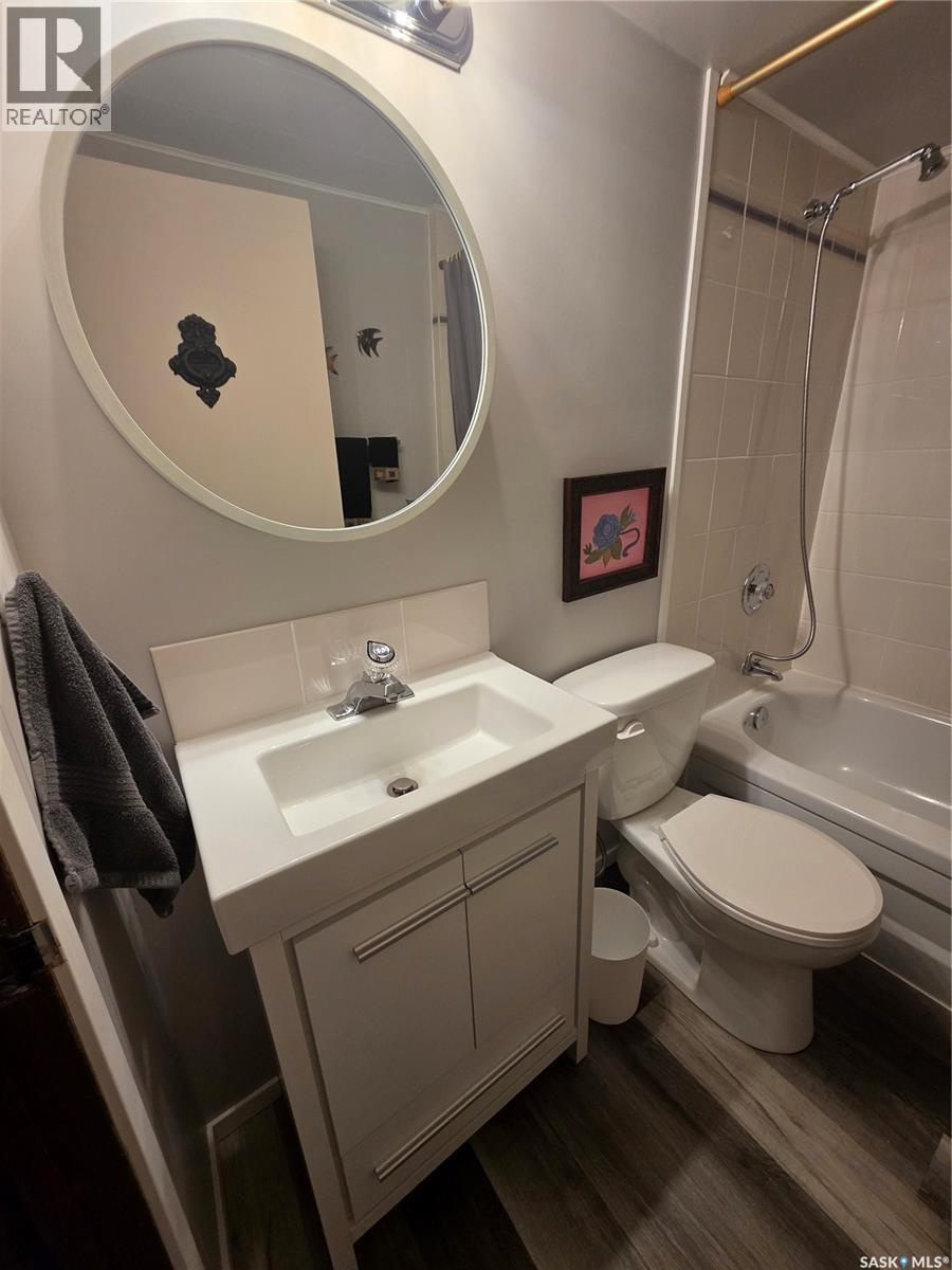 1841 Gibbs Road, Estevan, SK - Indoor Photo Showing Bathroom