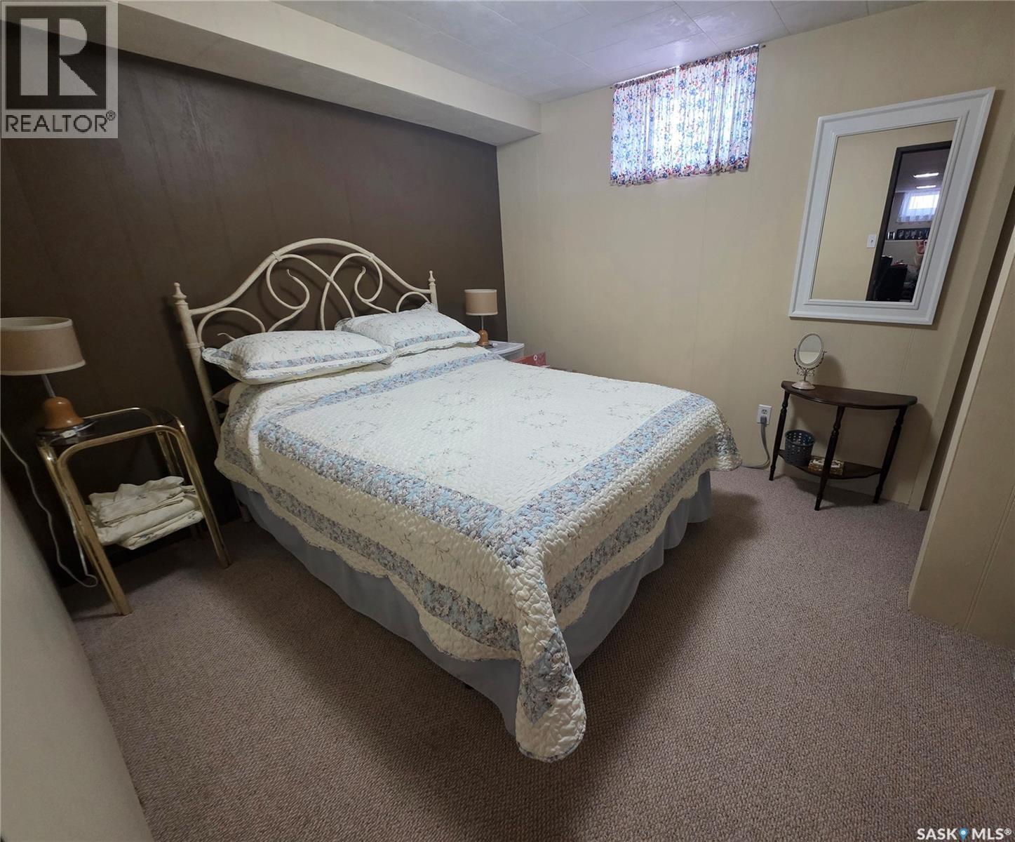 1841 Gibbs Road, Estevan, SK - Indoor Photo Showing Bedroom