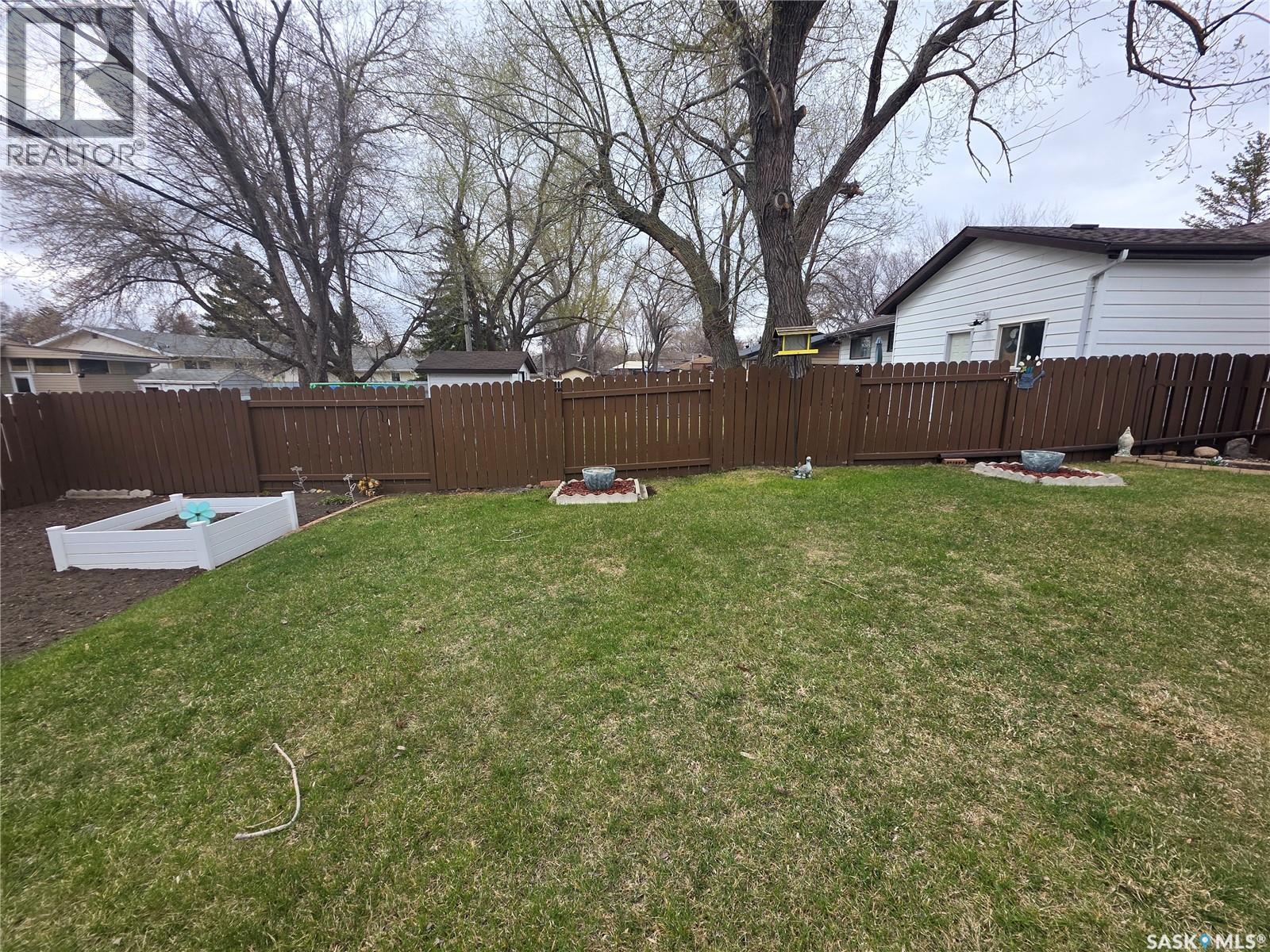 1841 Gibbs Road, Estevan, SK - Outdoor With Backyard