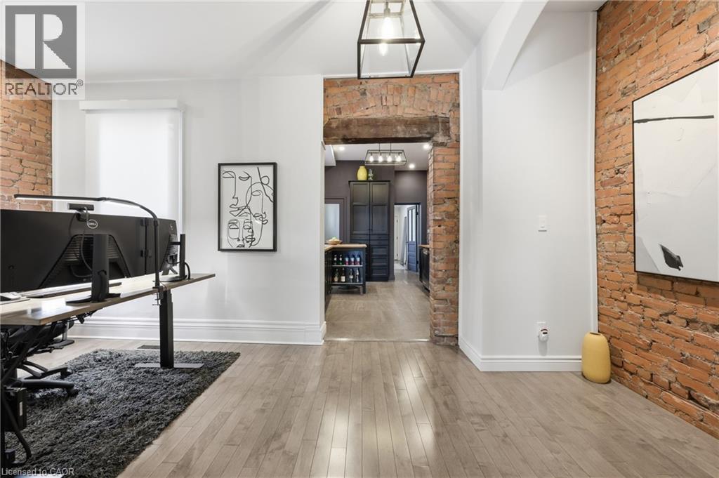 252 King Street W, Hamilton, ON - Indoor