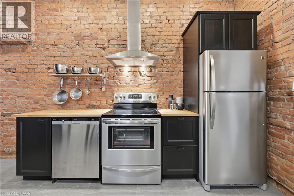252 King Street W, Hamilton, ON - Indoor Photo Showing Kitchen With Stainless Steel Kitchen