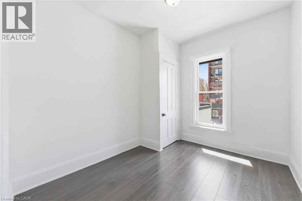 252 King Street W, Hamilton, ON - Indoor Photo Showing Other Room