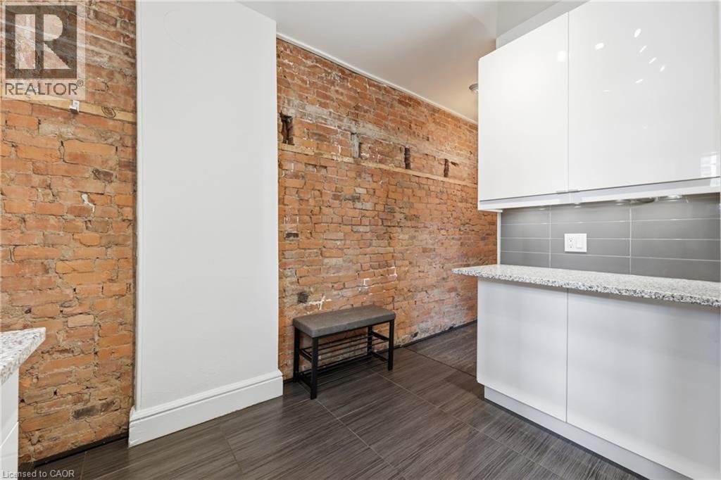 252 King Street W, Hamilton, ON - Indoor