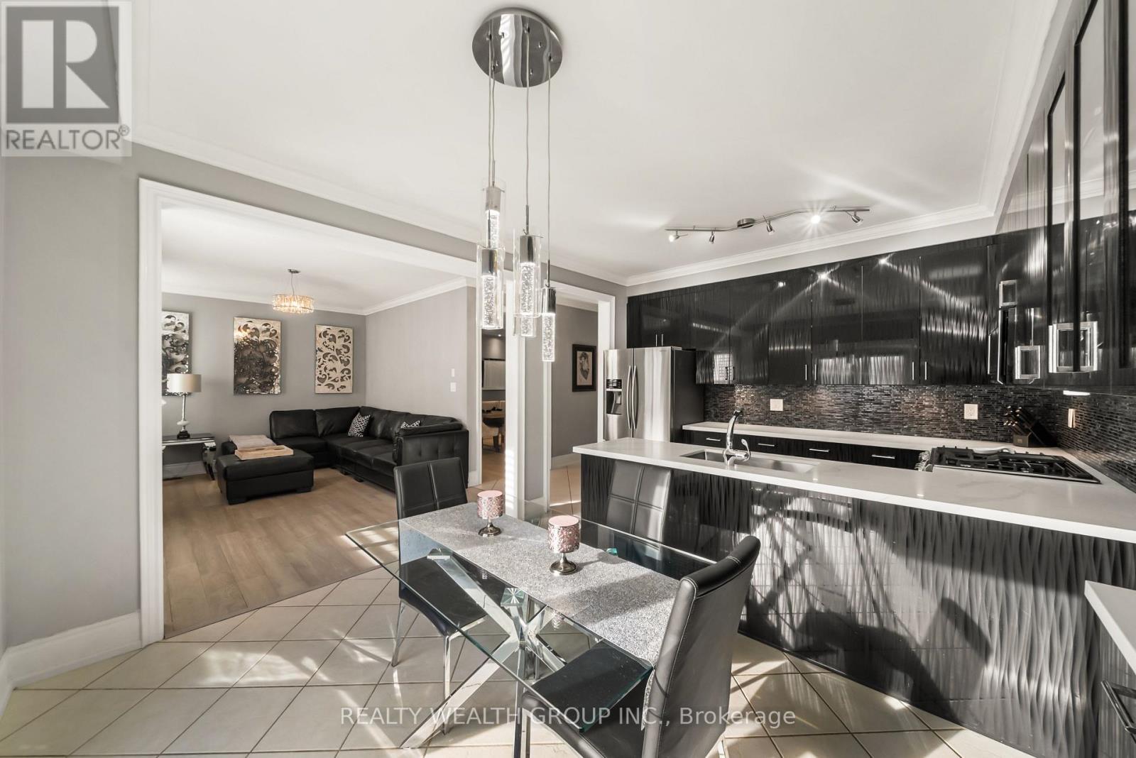 185 Regency View Heights, Vaughan, ON - Indoor