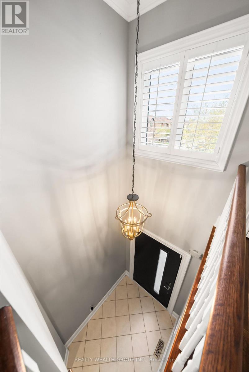 185 Regency View Heights, Vaughan, ON - Indoor Photo Showing Other Room