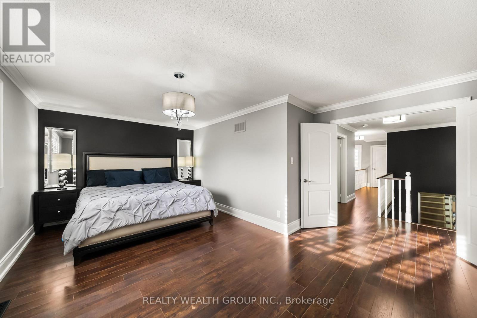 185 Regency View Heights, Vaughan, ON - Indoor Photo Showing Bedroom