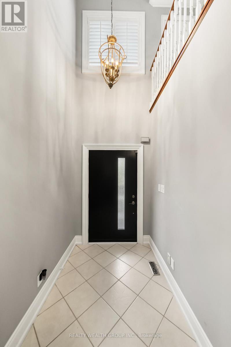 185 Regency View Heights, Vaughan, ON - Indoor Photo Showing Other Room