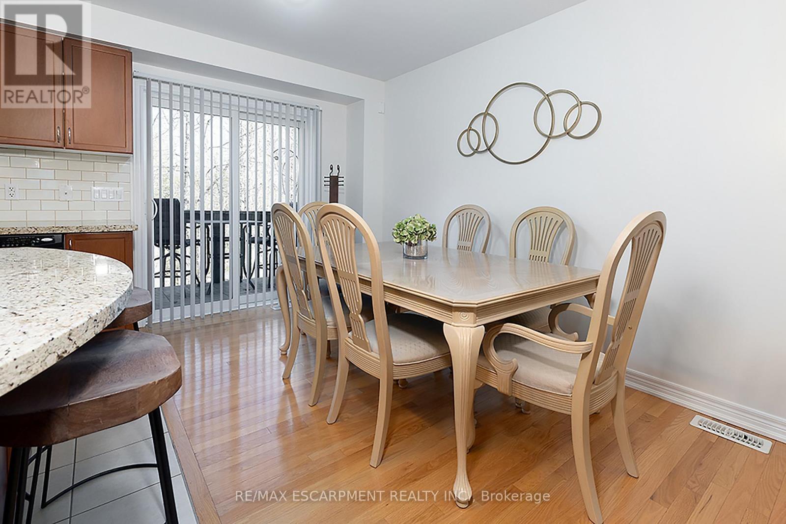25 - 233 Duskywing Way, Oakville, ON - Indoor Photo Showing Dining Room