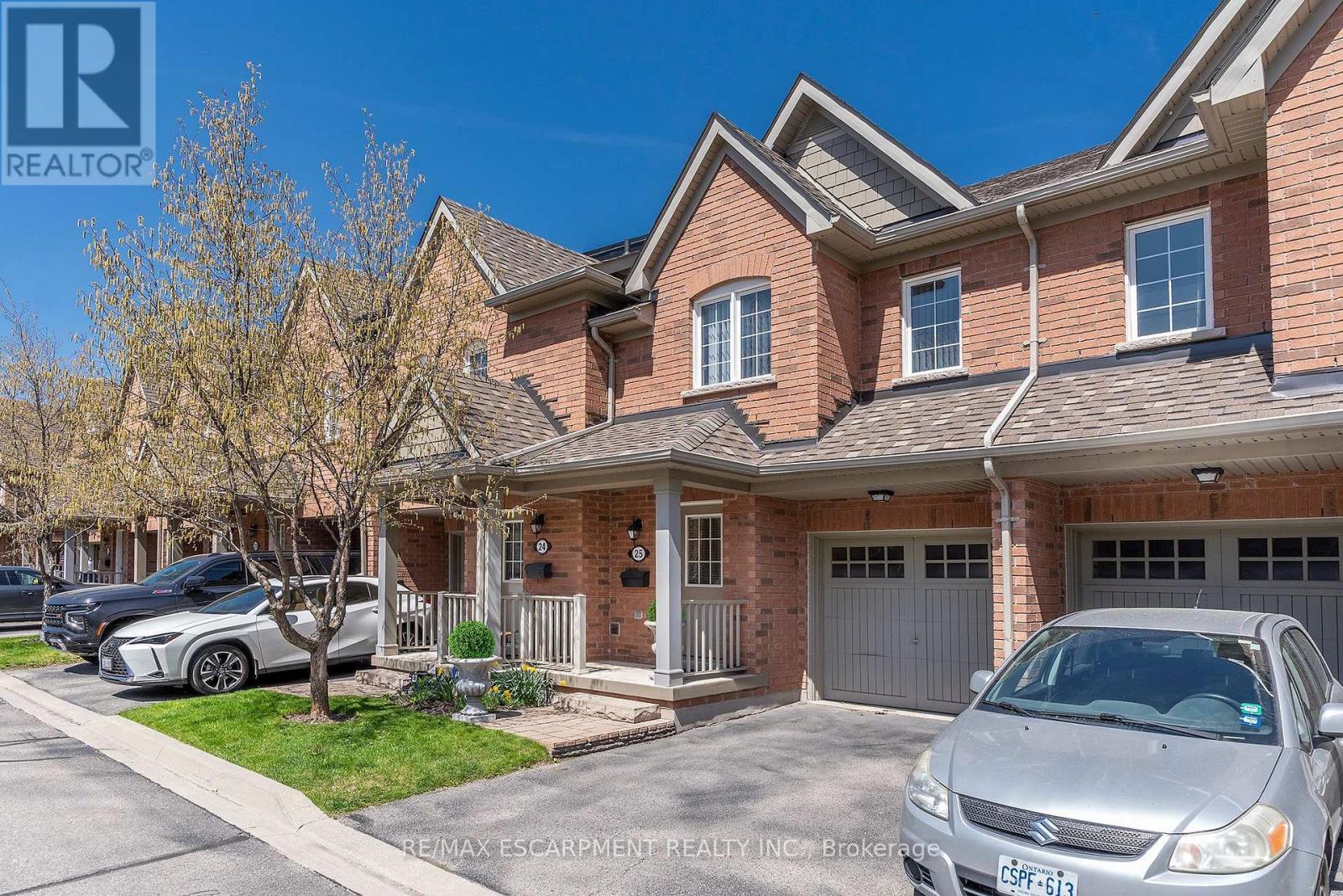 25 - 233 Duskywing Way, Oakville, ON - Outdoor With Facade