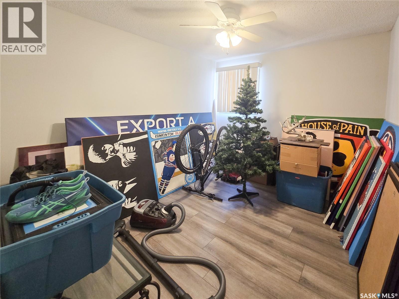 108 2931 Harding Street, Regina, SK - Indoor
