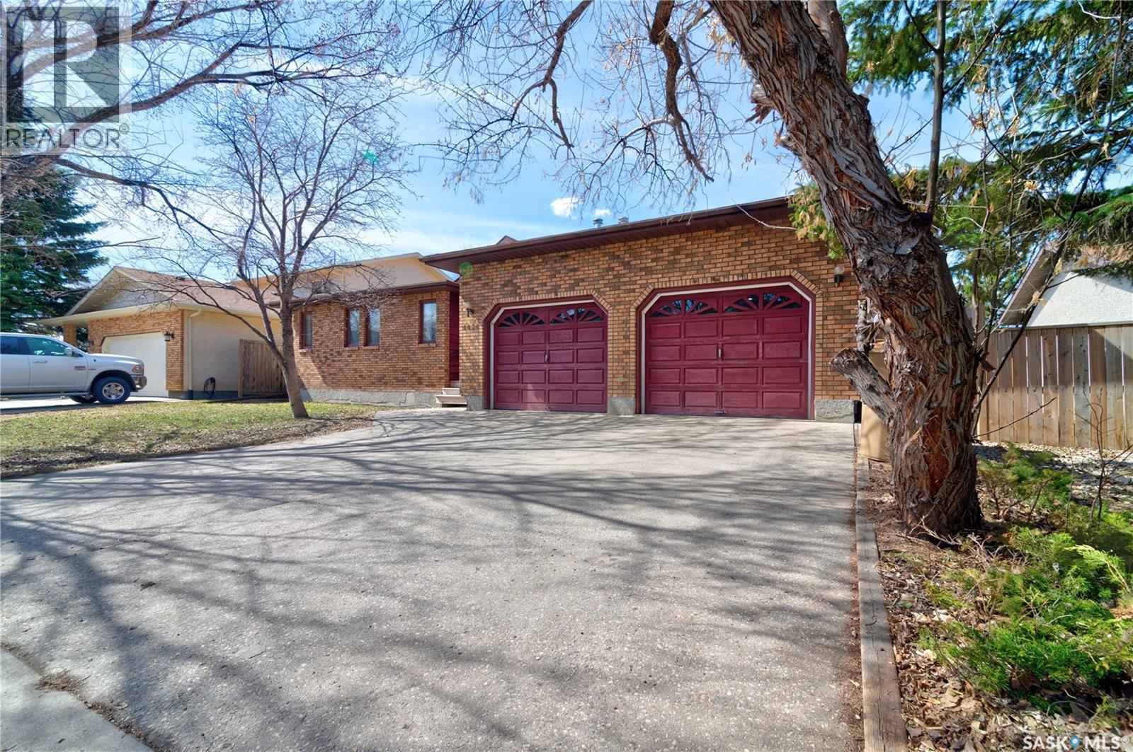 1434 Sidler Drive N, Regina, SK - Outdoor