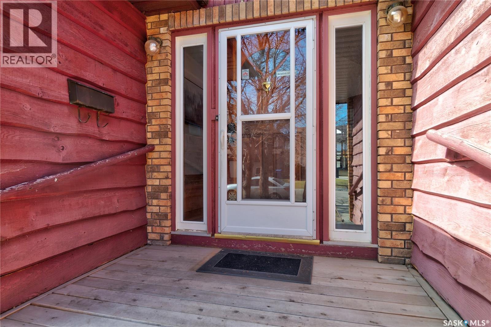 1434 Sidler Drive N, Regina, SK - Outdoor With Exterior