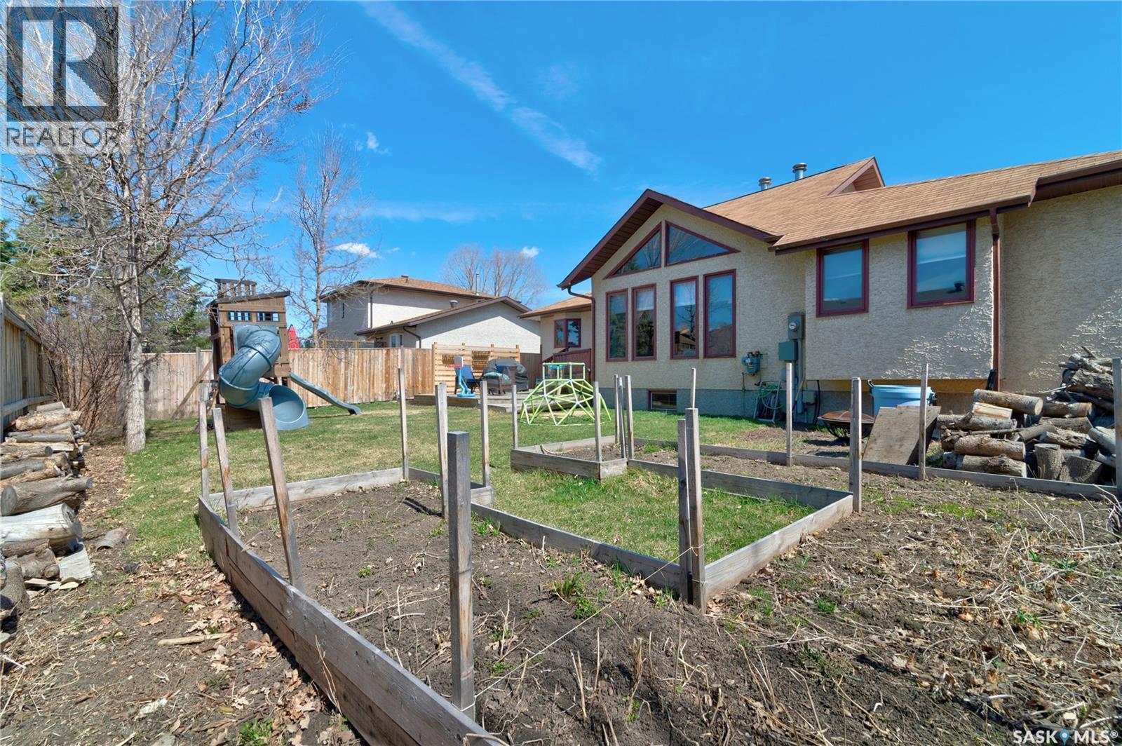 1434 Sidler Drive N, Regina, SK - Outdoor