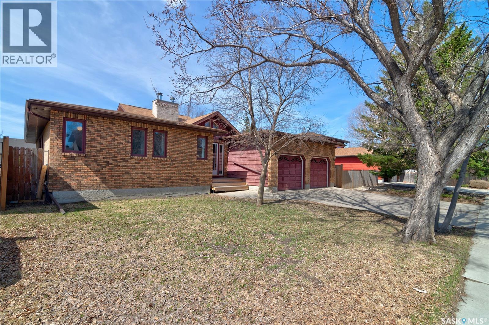 1434 Sidler Drive N, Regina, SK - Outdoor