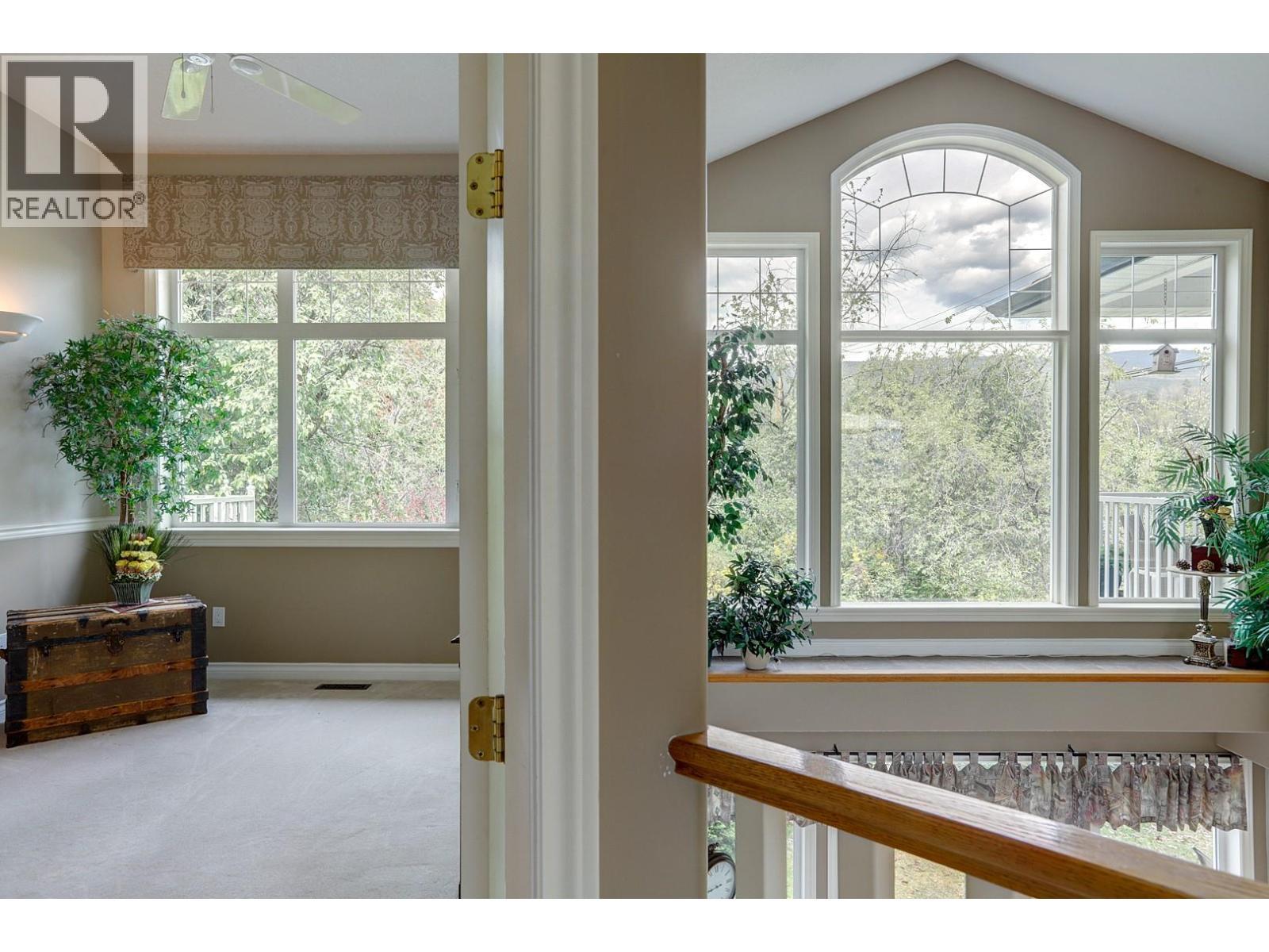 1101 Phoenix Drive, Vernon, BC - Indoor Photo Showing Other Room
