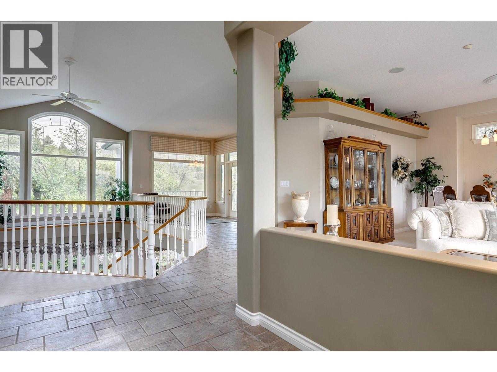 1101 Phoenix Drive, Vernon, BC - Indoor Photo Showing Other Room