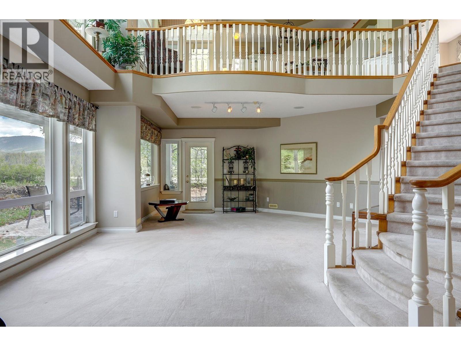 1101 Phoenix Drive, Vernon, BC - Indoor Photo Showing Other Room