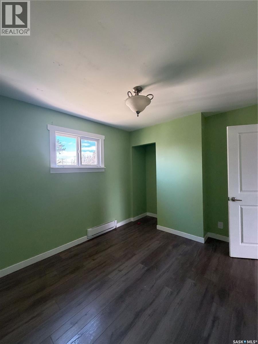 302 Aberdeen Street, Elbow, SK - Indoor Photo Showing Other Room