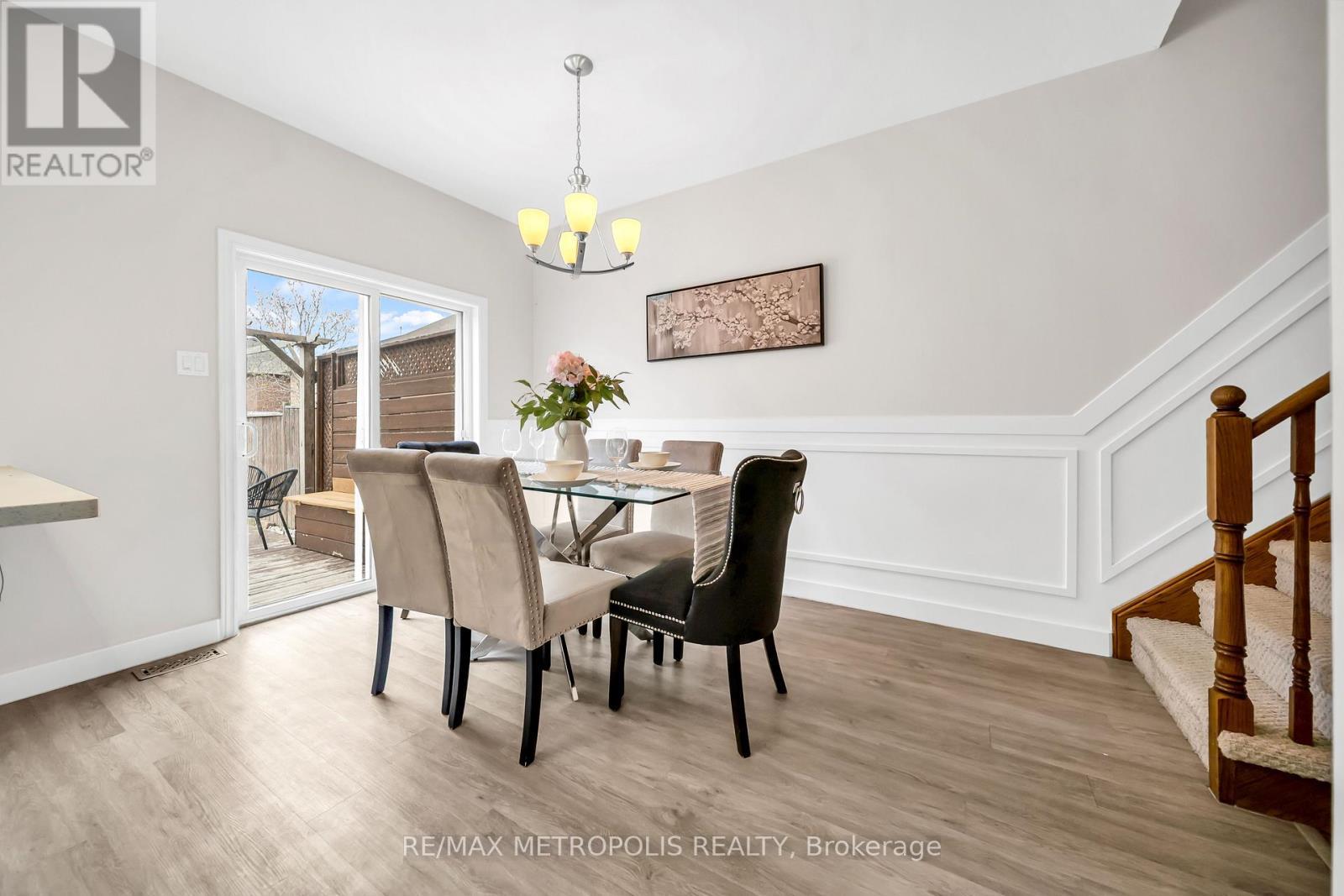 Dining Room - 5 Westhampton Way, Hamilton, ON - Indoor Photo Showing Dining Room