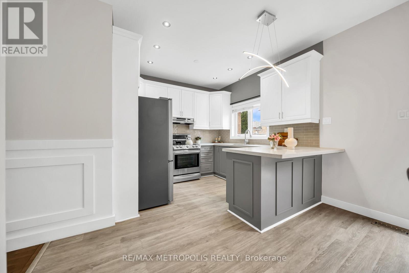 Kitchen - 5 Westhampton Way, Hamilton, ON - Indoor Photo Showing Kitchen